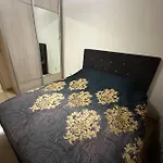 Kvart 1 Bedroom アパート ポドゴリツァ