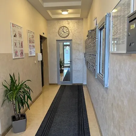 Kvart 1 Bedroom Подгориця