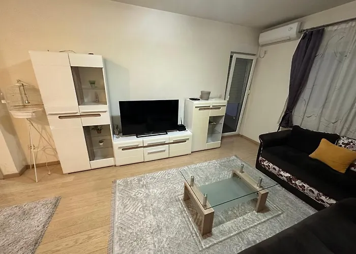 Apartment Kvart 1 Bedroom Podgorica
