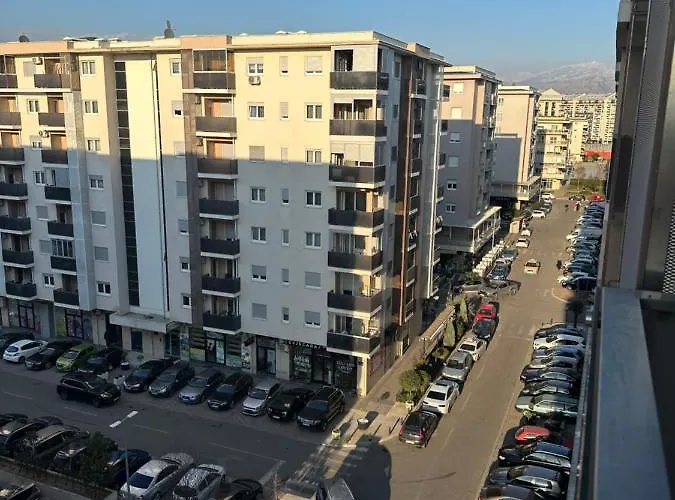 Kvart 1 Bedroom Apartment Podgorica